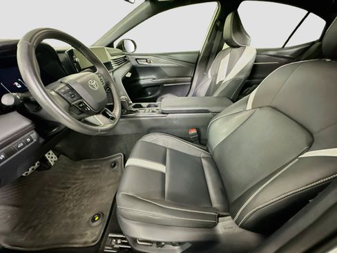 Used 2025 Toyota Camry SE w/ Multimedia Upgrade Package FWD image 13