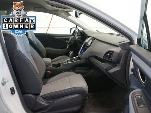 Used 2022 Subaru Outback Premium image 31