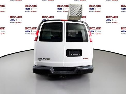 Used 2017 GMC Savana 2500 Extended RWD image 7