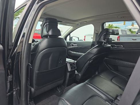 Used 2025 Kia Sportage EX w/ Premium Package AWD/4WD image 18
