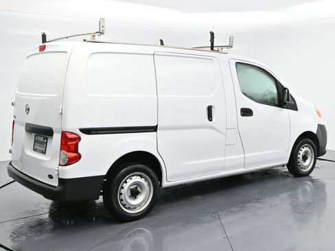 Used 2019 Nissan NV200 S image 7