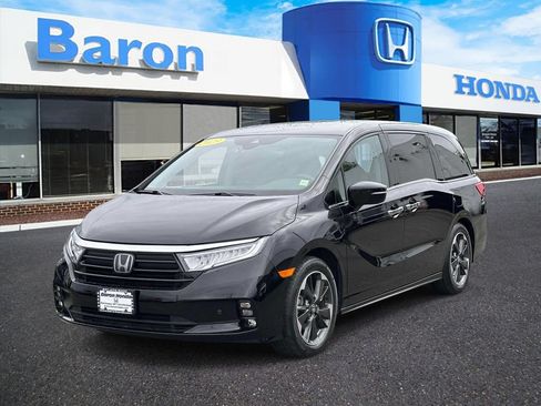 Used 2023 Honda Odyssey Elite image 2