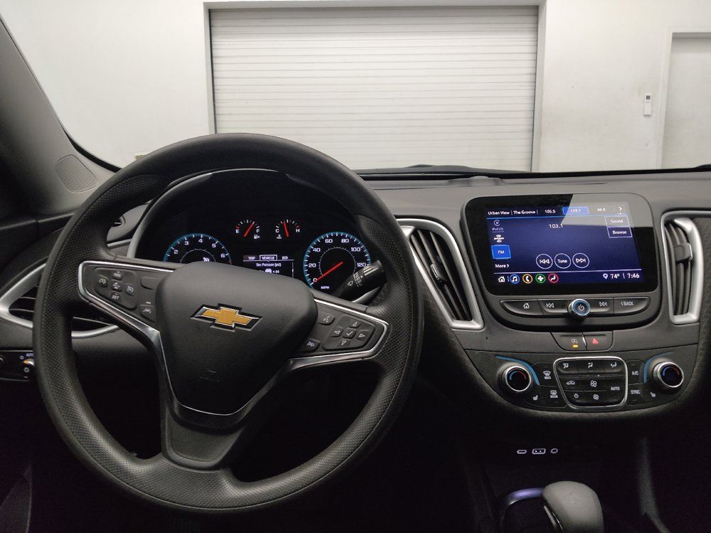 Used 2025 Chevrolet Malibu LT FWD image 22