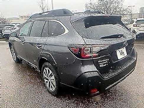 Certified 2025 Subaru Outback Premium AWD/4WD image 4