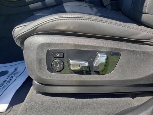 Used 2026 BMW X7 M60i w/ Executive Package AWD/4WD image 15