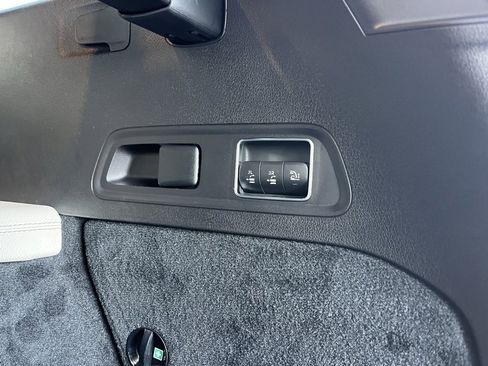 Certified 2024 Mercedes-Benz GLS 450 4MATIC image 62