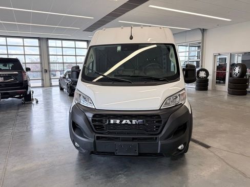 Used 2026 RAM ProMaster 2500 w/ Convenience Group FWD image 8