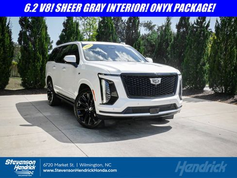 Used 2025 Cadillac Escalade Sport Platinum w/ LPO, ONYX Package AWD/4WD image 1