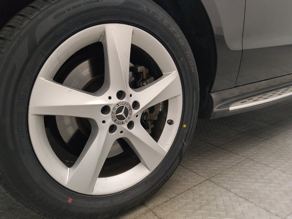 Used 2019 Mercedes-Benz GLE 400 4MATIC w/ Premium 1 Package image 31
