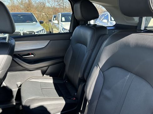 Used 2024 MAZDA CX-90 Plug-In Hybrid w/ Premium Pkg image 32