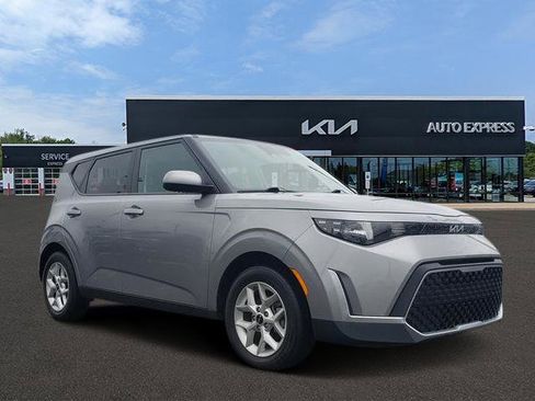 Certified 2024 Kia Soul LX w/ Option Group 015 FWD image 1