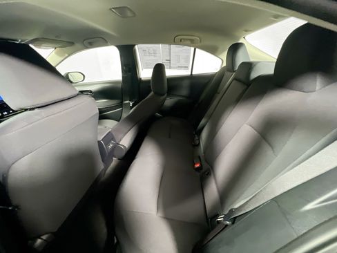 Used 2023 Toyota Corolla LE image 28