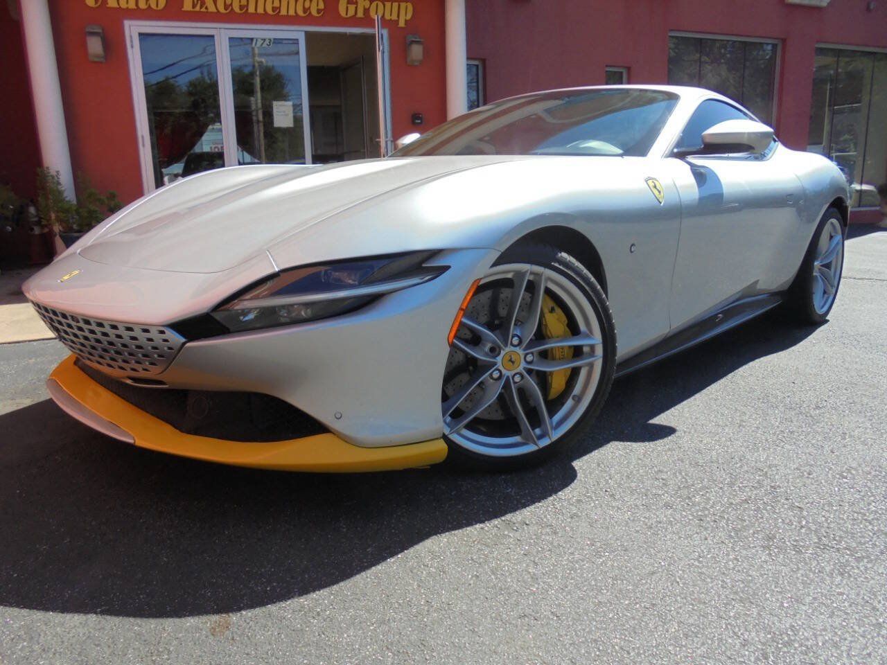 Used 2021 Ferrari Roma RWD image 47