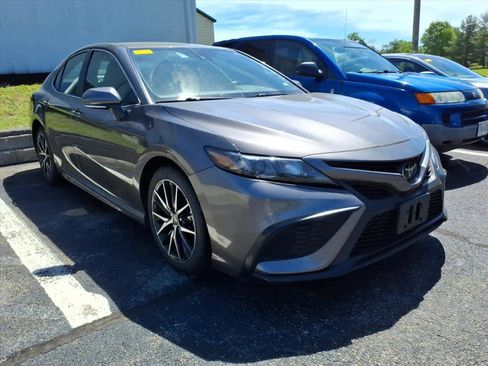 Used 2023 Toyota Camry SE FWD image 23
