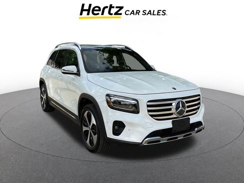 Used 2025 Mercedes-Benz GLB 250 4MATIC image 1