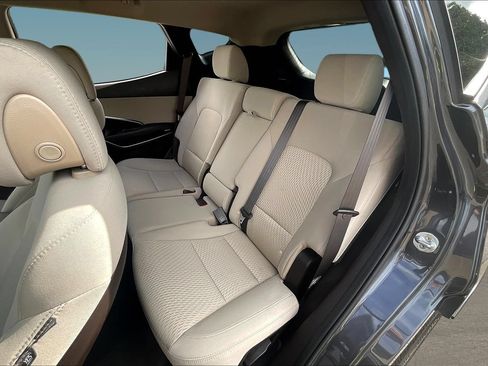 Used 2018 Hyundai Santa Fe Sport FWD image 21