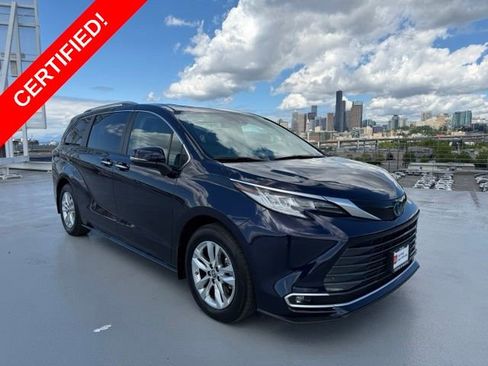 Certified 2024 Toyota Sienna Limited FWD image 1