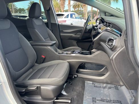 Used 2022 Chevrolet Bolt LT w/ Driver Confidence Package image 22