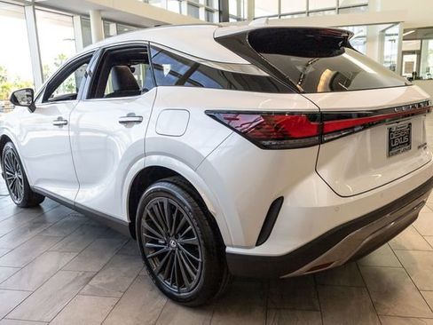 New 2026 Lexus RX 350h image 3