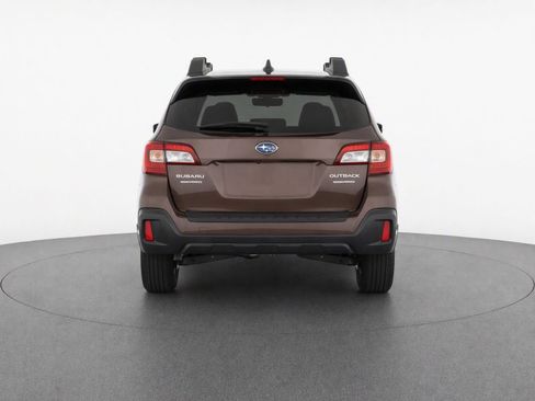 Used 2019 Subaru Outback 2.5i Premium AWD/4WD image 6