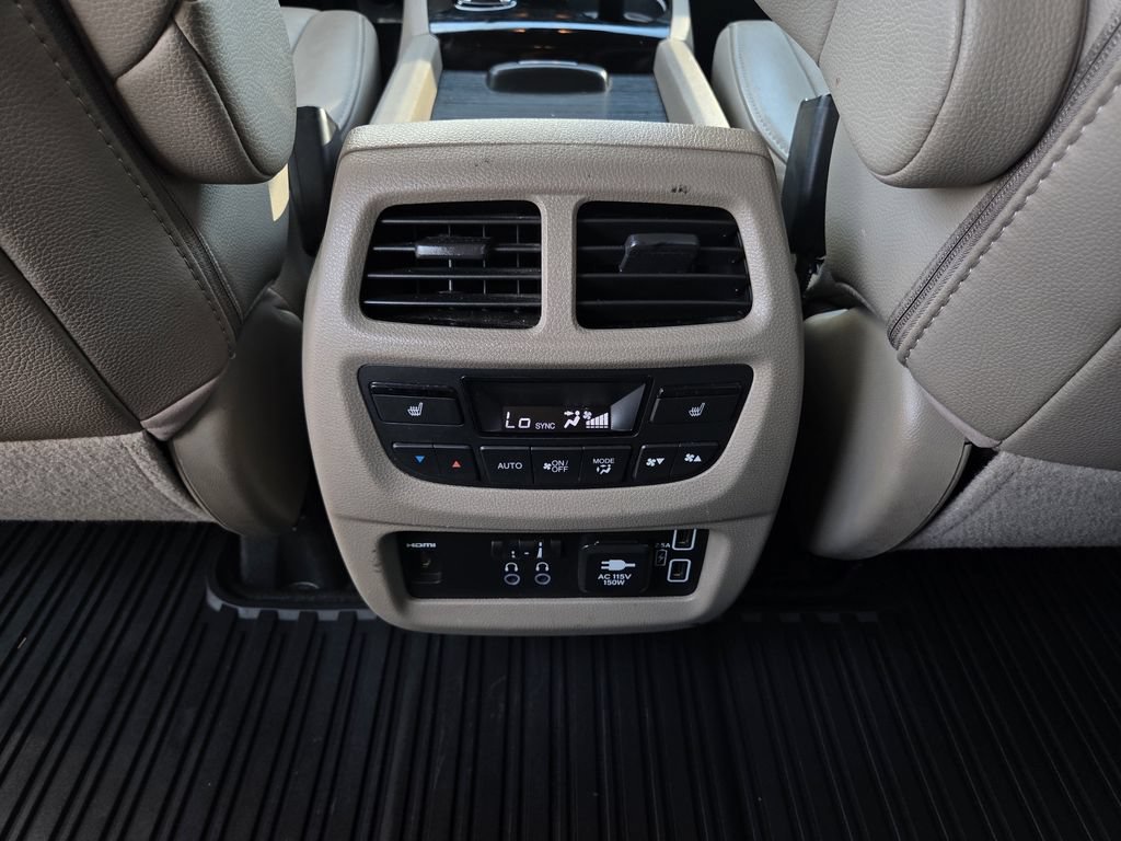 Used 2022 Honda Pilot Touring image 22