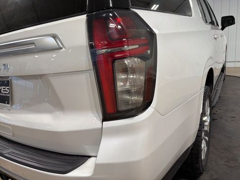 Used 2021 Chevrolet Suburban High Country image 16