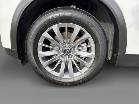 Used 2024 MAZDA CX-90 Plug-In Hybrid w/ Preferred image 9