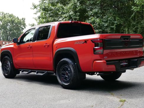 Used 2025 Nissan Frontier Pro-X RWD image 7