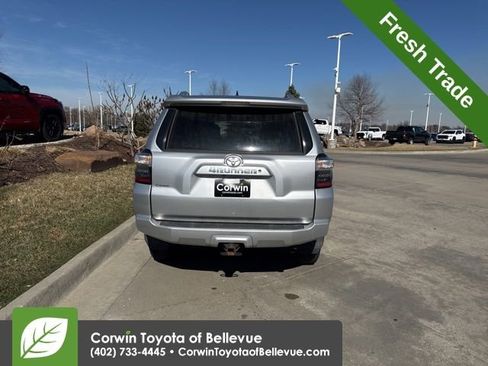 Used 2016 Toyota 4Runner SR5 image 5