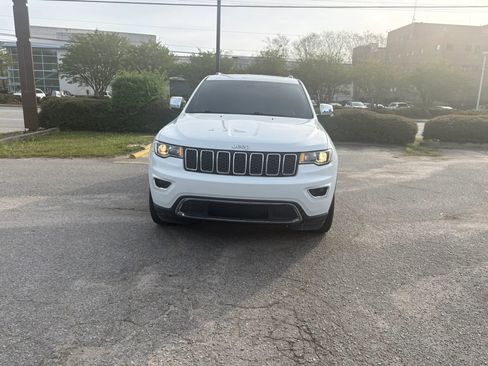 Used 2022 Jeep Grand Cherokee Limited image 8