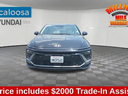 Used 2024 Hyundai Sonata SEL FWD image 2