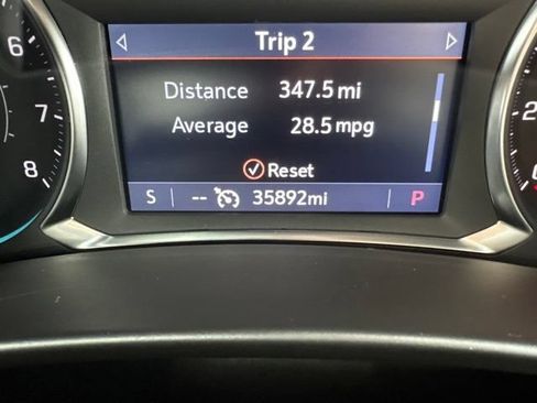 Used 2024 Chevrolet Equinox Premier w/ LPO, Floor Liner Package FWD image 32