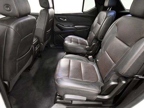 Used 2023 Chevrolet Traverse High Country image 14