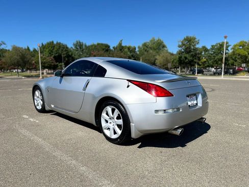 Used 2003 Nissan 350Z Touring w/ Aerodynamics Pkg RWD image 8