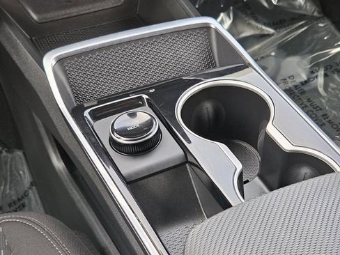 Used 2026 Chevrolet Equinox LT image 19