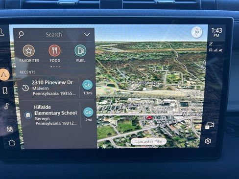 Used 2023 Land Rover Defender 130 X-Dynamic SE image 32