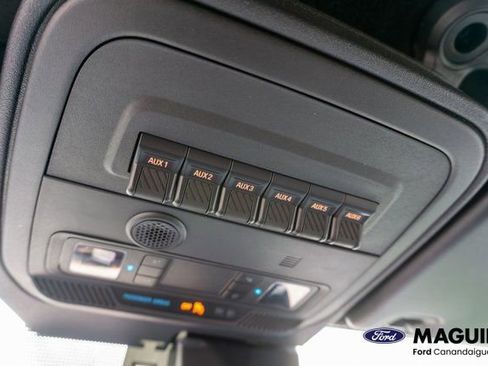 Used 2024 Ford Bronco Black Diamond image 27