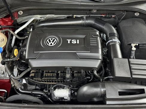 Used 2017 Volkswagen Passat 1.8T SE FWD image 29