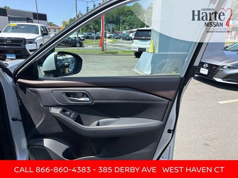 Certified 2023 Nissan Rogue SV w/ SV Premium B Package AWD/4WD image 29