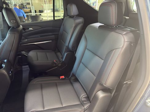 New 2026 Chevrolet Traverse Z71 w/ Enhanced Driving Package image 21