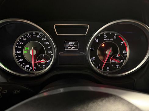Used 2013 Mercedes-Benz G 63 AMG 4MATIC image 35