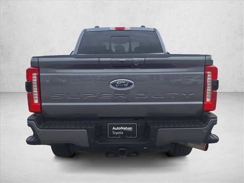Used 2023 Ford F250 Lariat w/ Sport Appearance Package AWD/4WD image 6