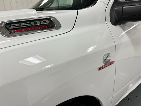 Used 2024 RAM 2500 Tradesman w/ Chrome Appearance Group image 25