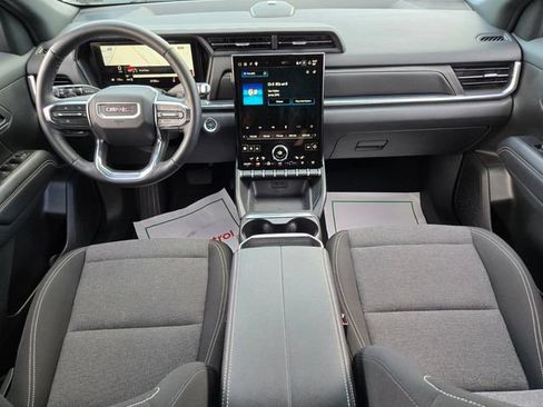 Used 2025 GMC Terrain Elevation AWD/4WD image 14