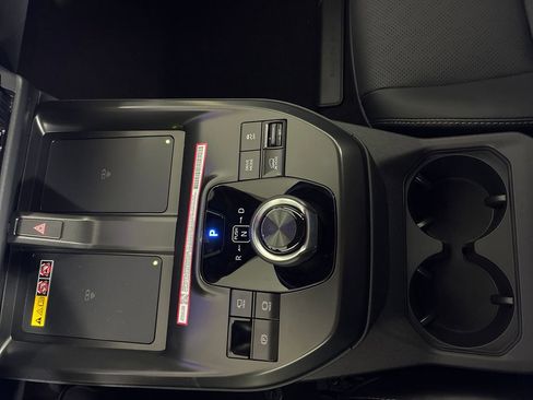 New 2026 Subaru Solterra image 17