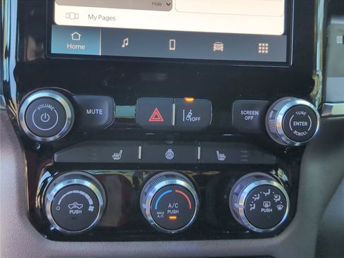 New 2026 RAM 1500 Big Horn AWD/4WD image 16