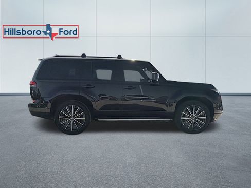 Used 2024 Lexus GX 550 w/ Accessory Package (Z1) image 6