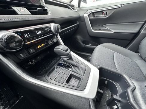 New 2025 Toyota RAV4 XLE image 28