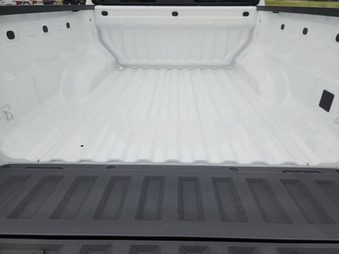 New 2026 Chevrolet Colorado LT RWD image 23
