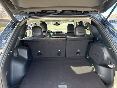 Used 2021 Jeep Cherokee Latitude Lux w/ Sun & Sound Group image 15